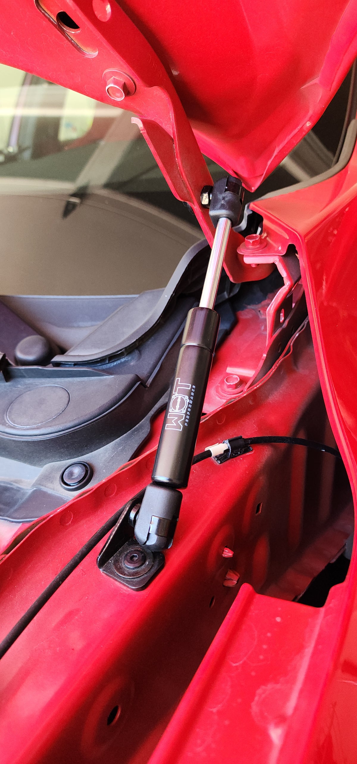 WOT Hood Strut Kit